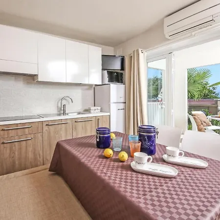 Living Deluxe 아파트